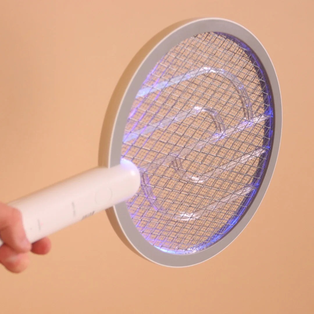 A close up of the Senelux Fly Swatter